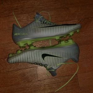 Nike Mercurial Vapor 11 FG Sz 9.5 soccer cleats